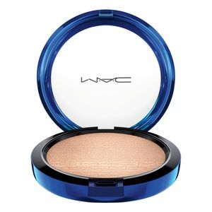 MAC MAGIC OF THE NIGHT OH, DARLING HIGHLIGHTER